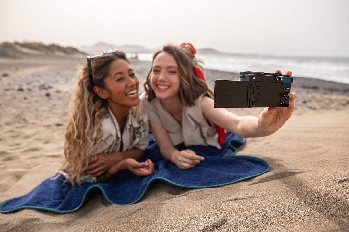 Panasonic Lumix S9 Full-Frame Mirrorless Camera with 20-60mm F3.5-5.6 Lens (Blue)