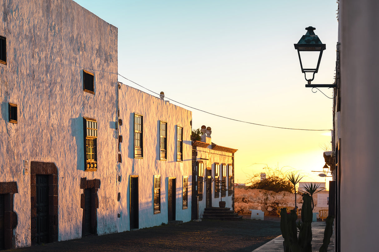 Panasonic Lumix S9 Full-Frame Mirrorless Camera with 20-60mm F3.5-5.6 Lens (Blue)