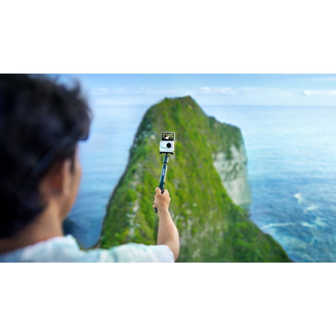 Insta360 GO 3S Action Camera with Compact Design and 4K Video Resolution (128GB, Arctic White)