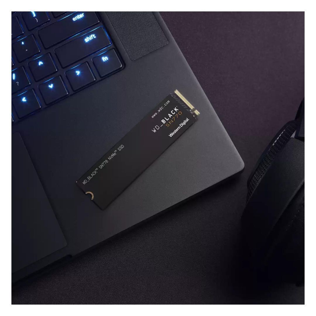 Western Digital WDBLACK 2TB SN770 NVMe Internal Gaming SSD Solid State Drive with Gen4 PCIe (Black)