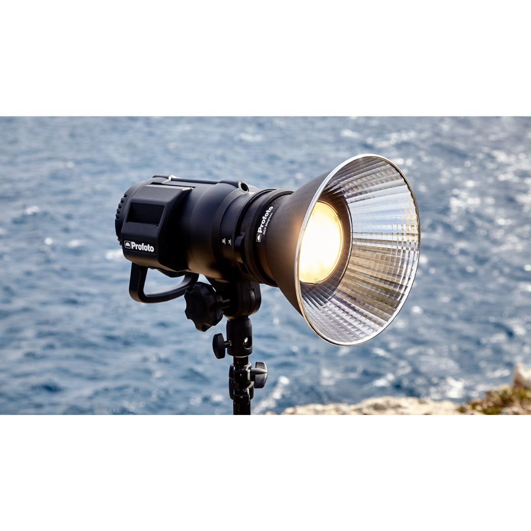 Profoto OCF Magnum Reflector for Maximum Power to Protofoto Flat Fronted Lights (Black, Refurbished)