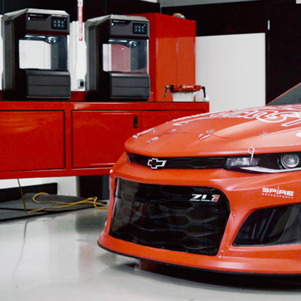 MakerBot Method 3D Printer with 5-Inch Touchscreen, Heated Chamber, and Wi-Fi Connectivity (Black)