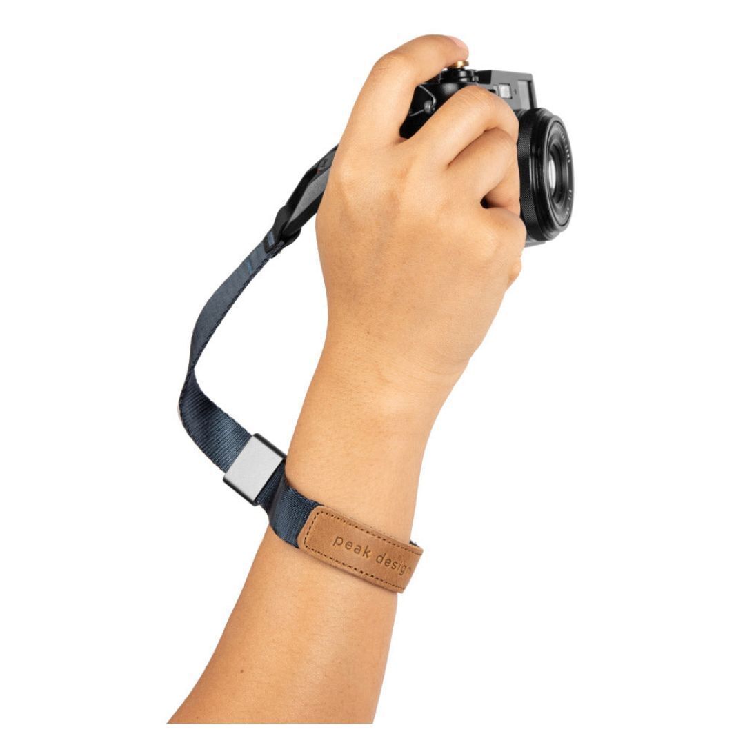 Peak Design Cuff Camera Wrist Strap with Magnetic Clasp and Upgraded Webbing (Midnight Blue)