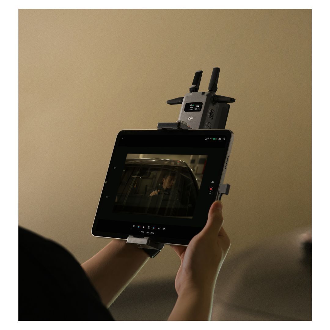 DJI SDR Transmission Tablet Holder Kit for Enhanced Handheld Monitoring