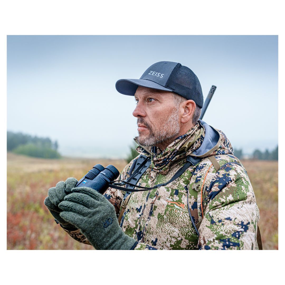 ZEISS Conquest HDX 8x56 Binocular with 90 Percent Light Transmission and Rugged Design (Black)