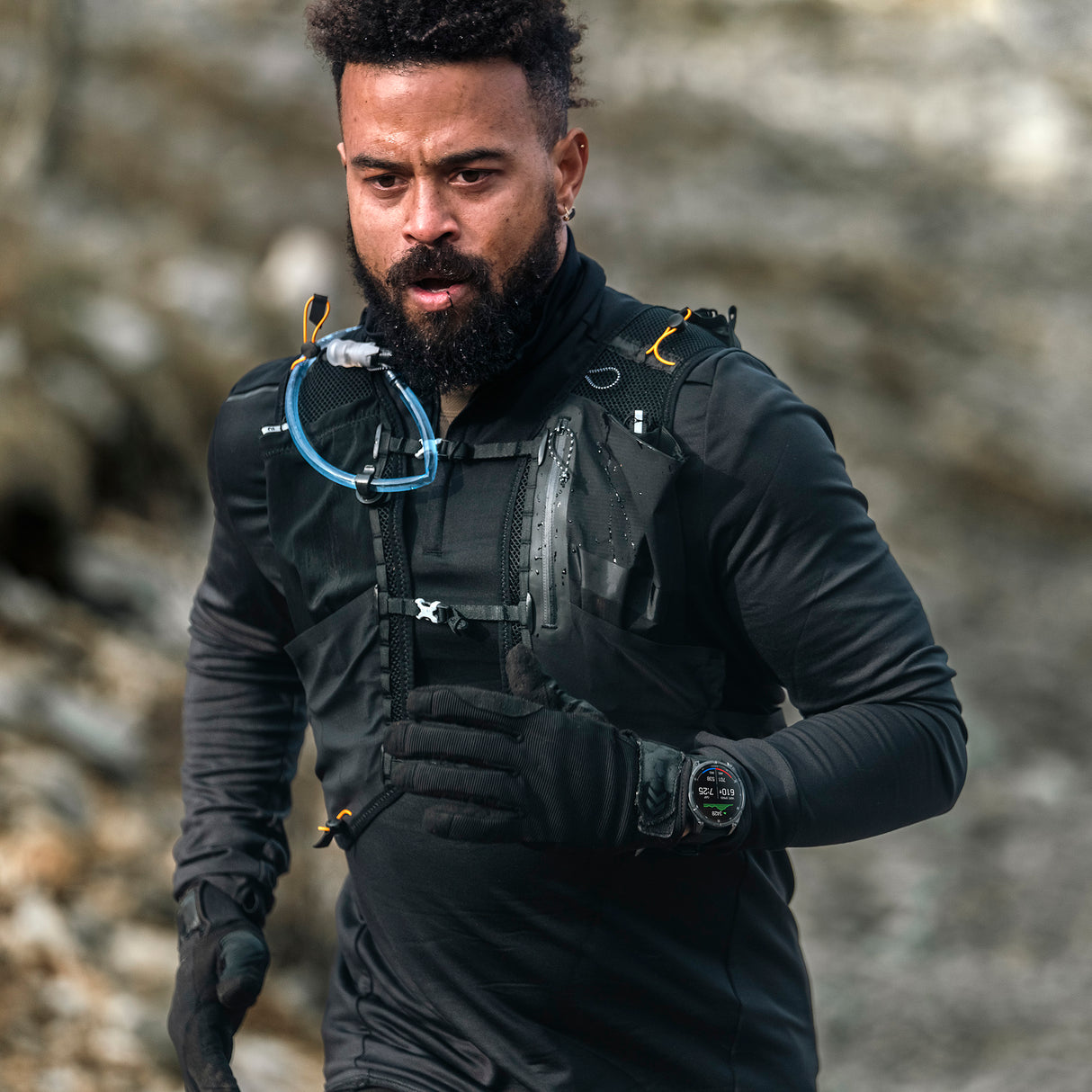 Garmin fenix 8 Sapphire Solar 51mm Smartwatch with Built-In LED Flashlight (Black and Pebble Gray)