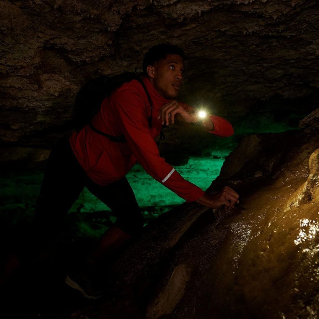 Garmin Fenix 7X Solar-Powered 1.4-Inch Display Multisport GPS Watch (Slate Gray with Black Band)