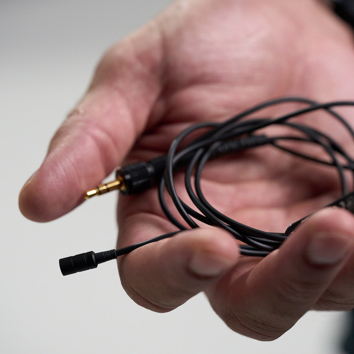 Sony Pro-Quality Lavalier Microphone ECM-L1 with plug-in power