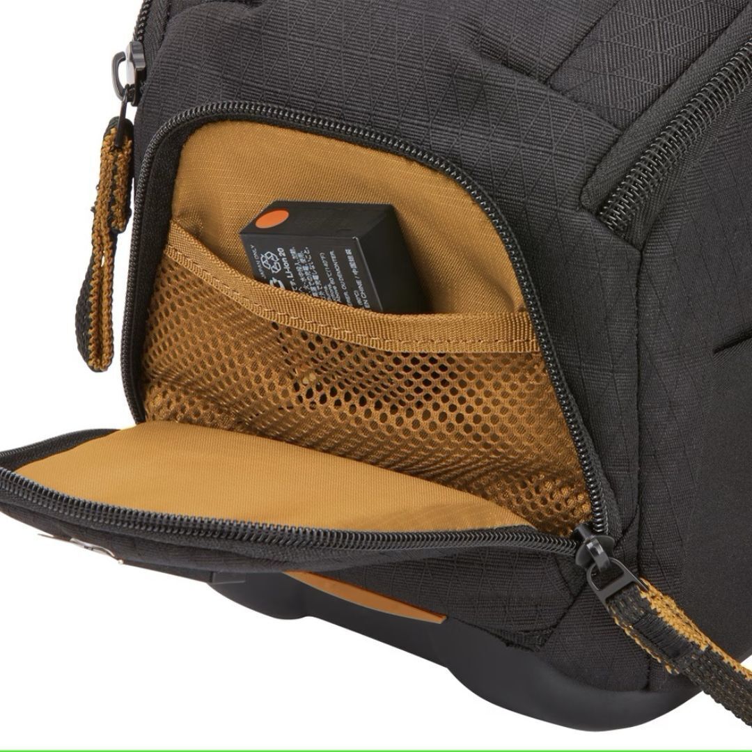 Case Logic Viso DSLR and Mirrorless Camera Shoulder Bag with Molded Water-Resistant EVA Base (Black)