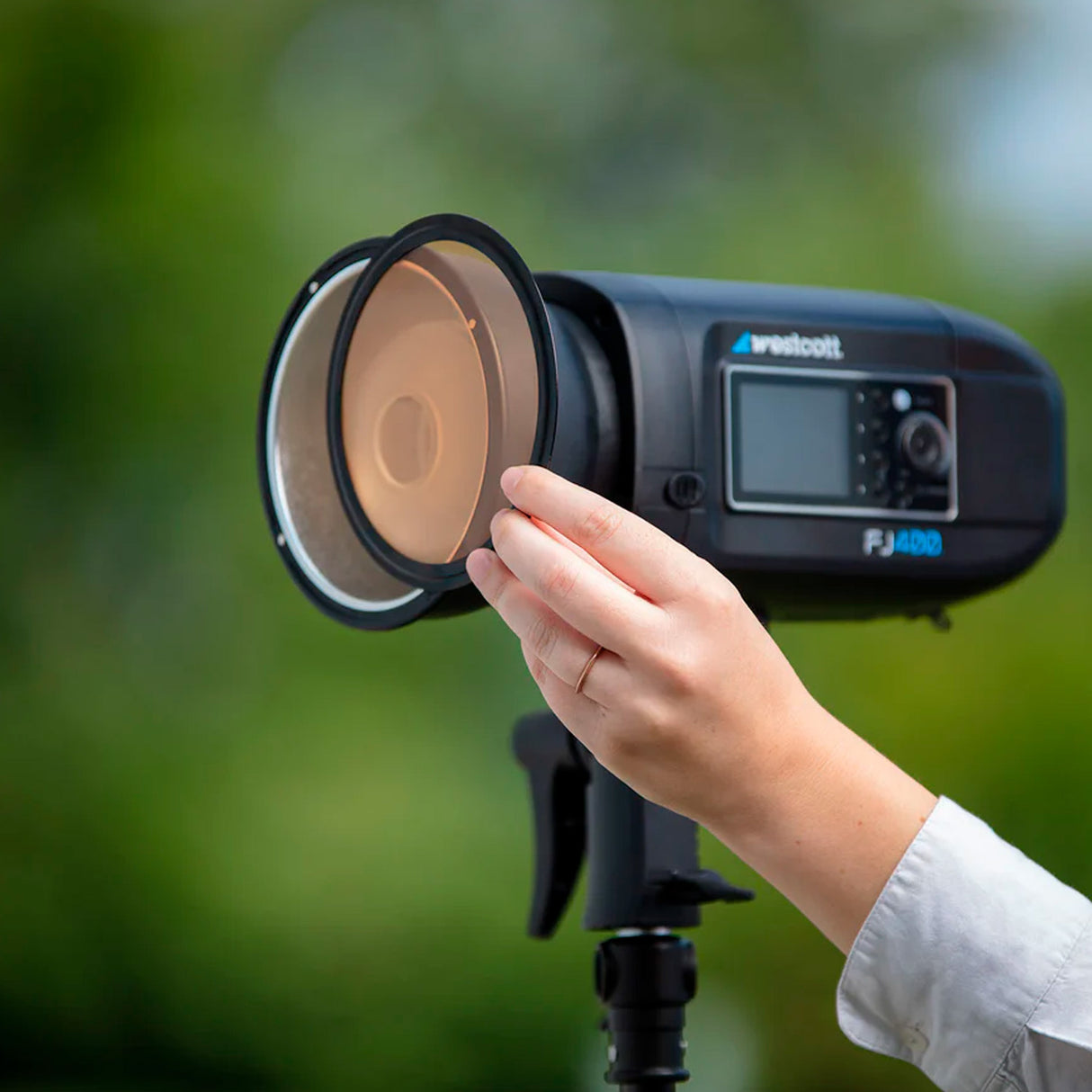 Westcott FJ400 400Ws Strobe with AC/DC Lithium Polymer Battery