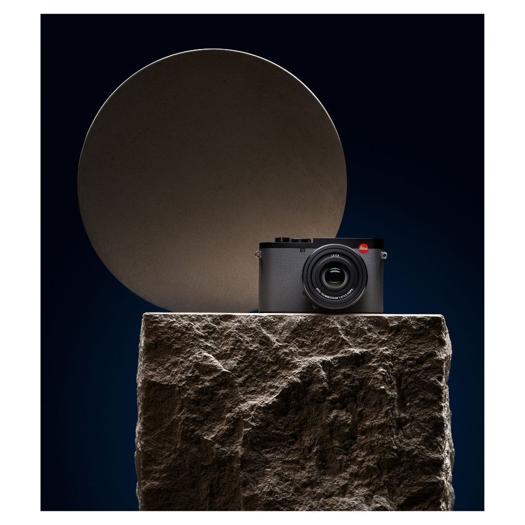 Leica Q3 43 Full-Format Camera with APO-Summicron 43mm F2 Aspherical Lens and Compact Design (Black)