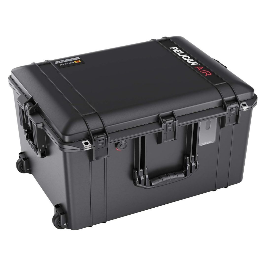 Pelican 1637 Air Case with Divider Insert, Integrated Wheels, and Press and Pull Latches (Black)