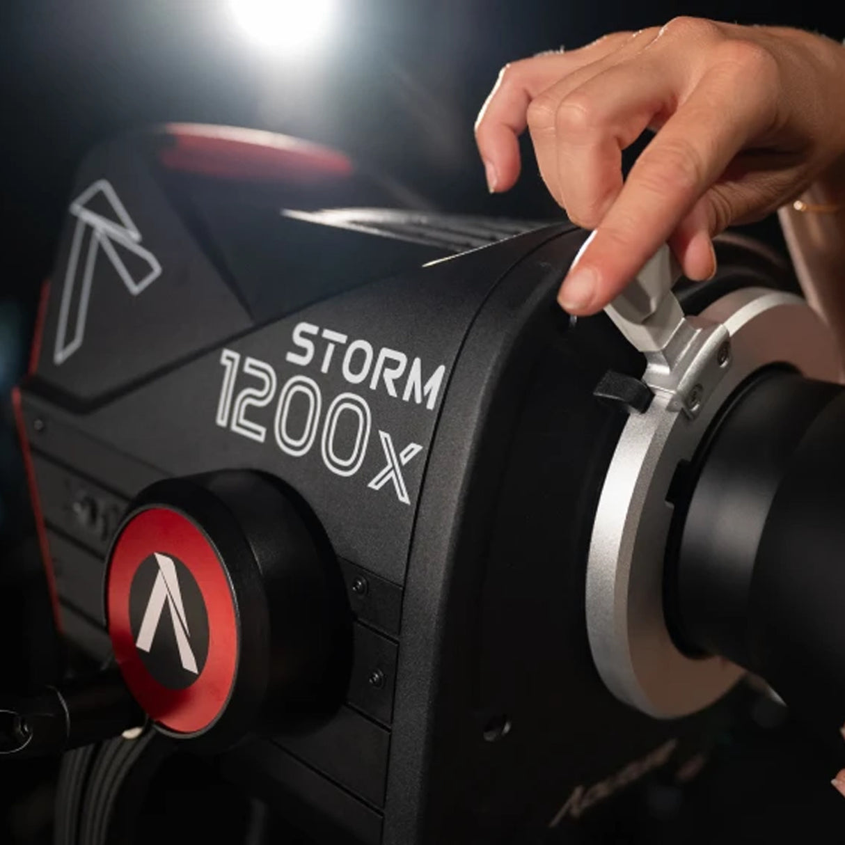 Aputure Storm 1200x with Wide Reflector with Storm 1200x Reflector Kit (Narrow and Medium) Bundle