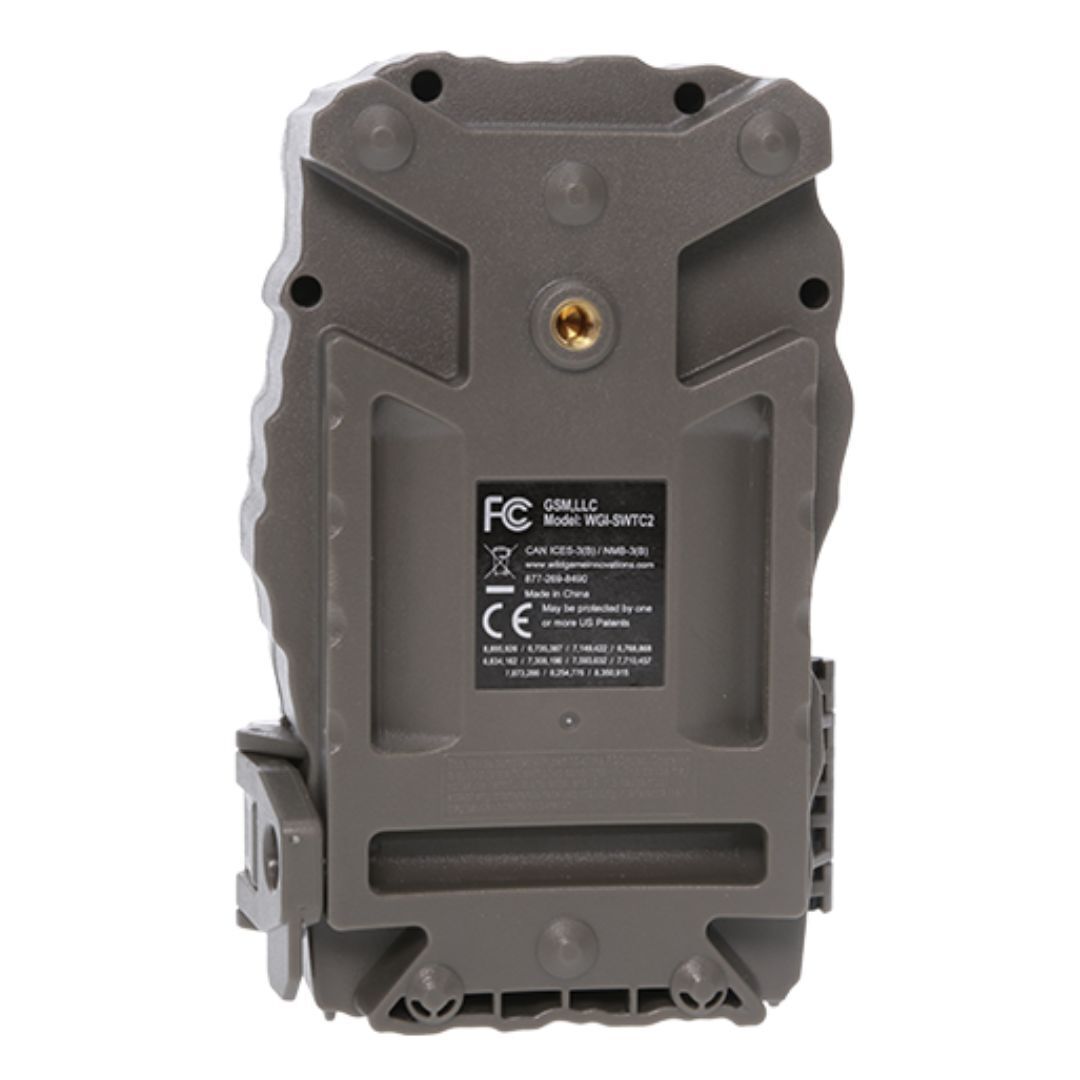 Wildgame Innovations Spark 2.0 Combo Lightsout 18MP Trail Camera with 70-Feet Detection Range