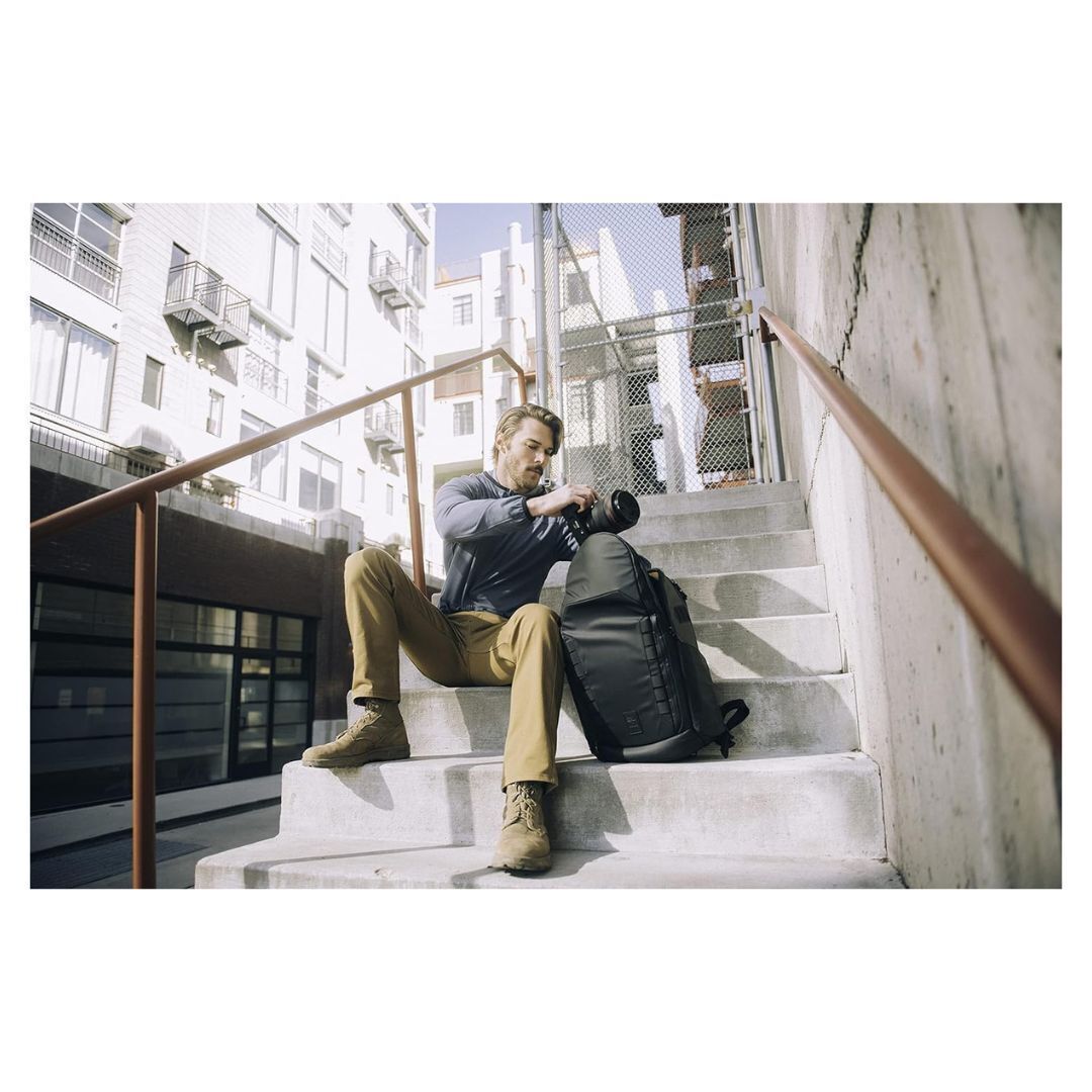 Nomatic Peter McKinnon Photography Backpack with Ladder System and Magnetic Pockets (Black)