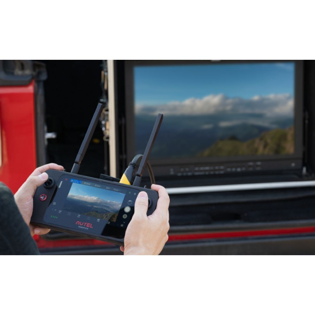 Autel Robotics Lightweight Portable Weather-Sealed Smart Controller SE for EVO II V3 Drones (Black)