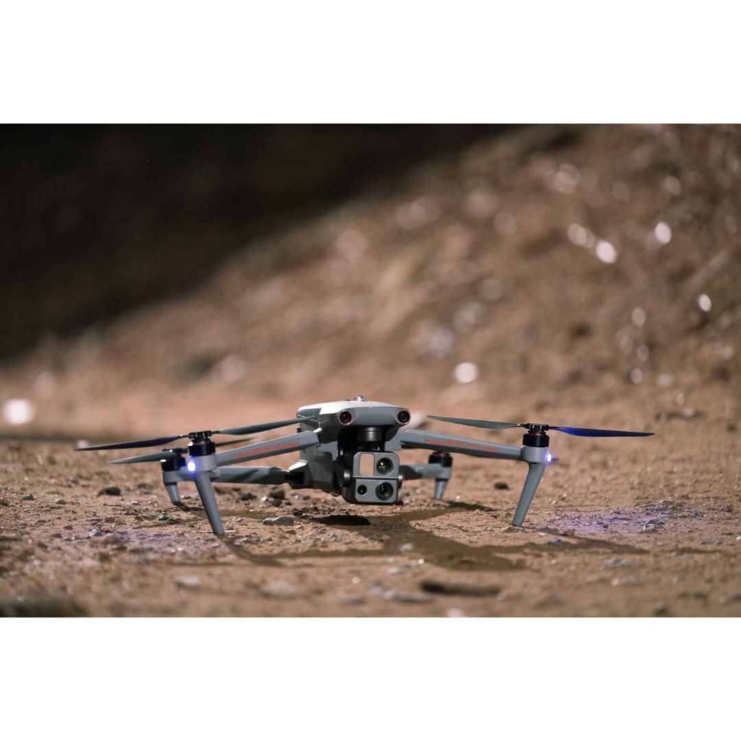 Autel Robotics EVO Max 4T Weather-Resistant Industrial Drone with GPS-Free Navigation (Black)