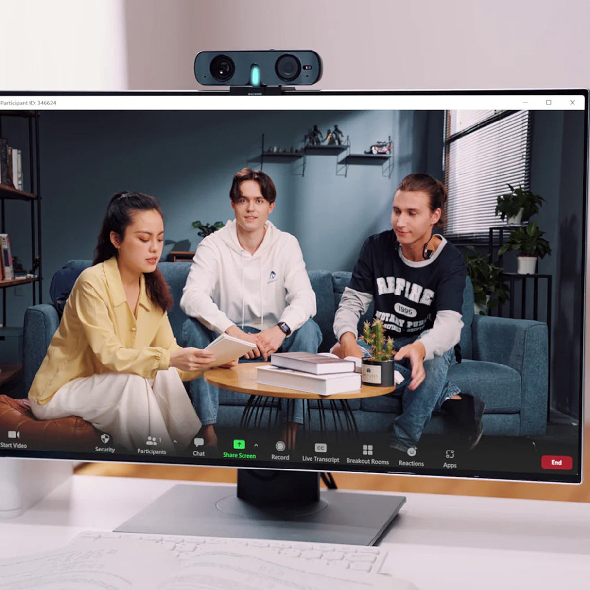 Rocware RC08 1080P HD All-In-One USB Webcam with Focus Microfiber Cleaning Cloth Bundle