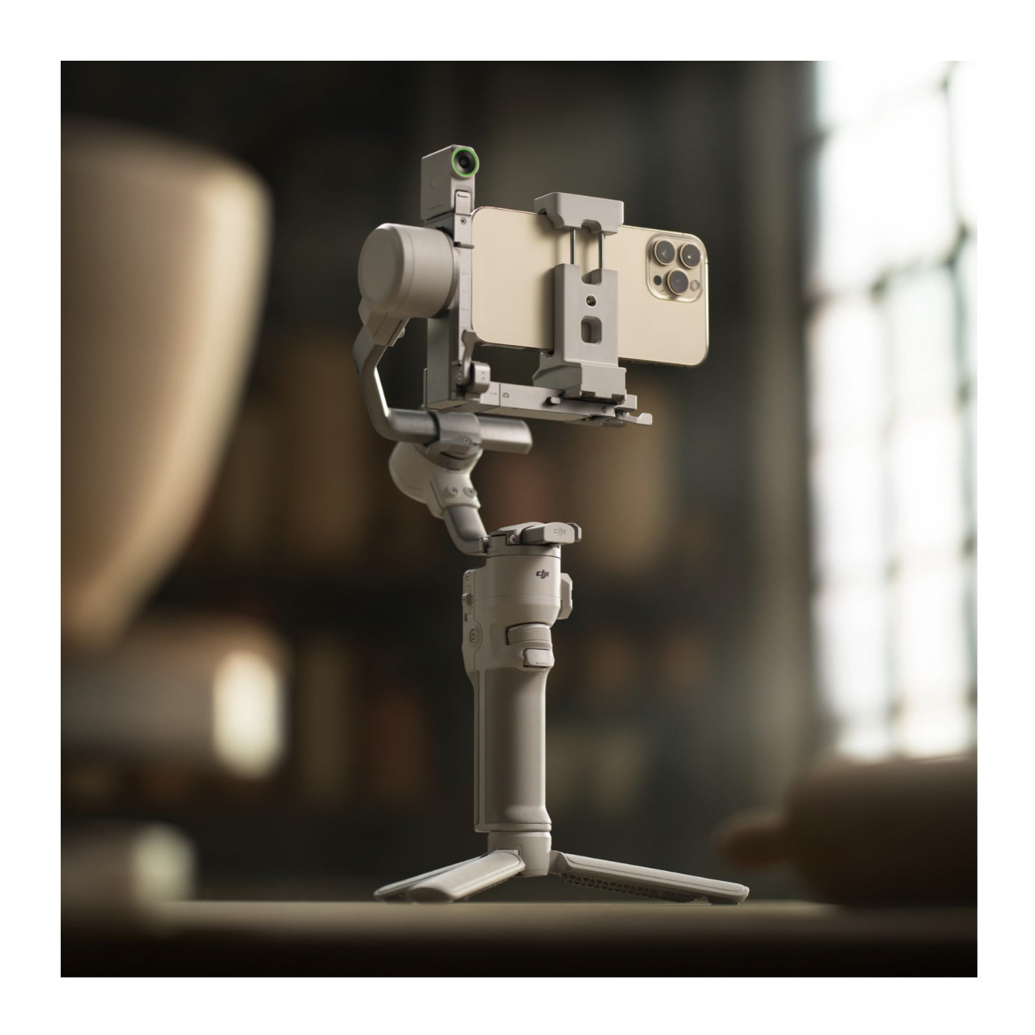 DJI RS 4 Gimbal Stabilizer - Thumbnail 5