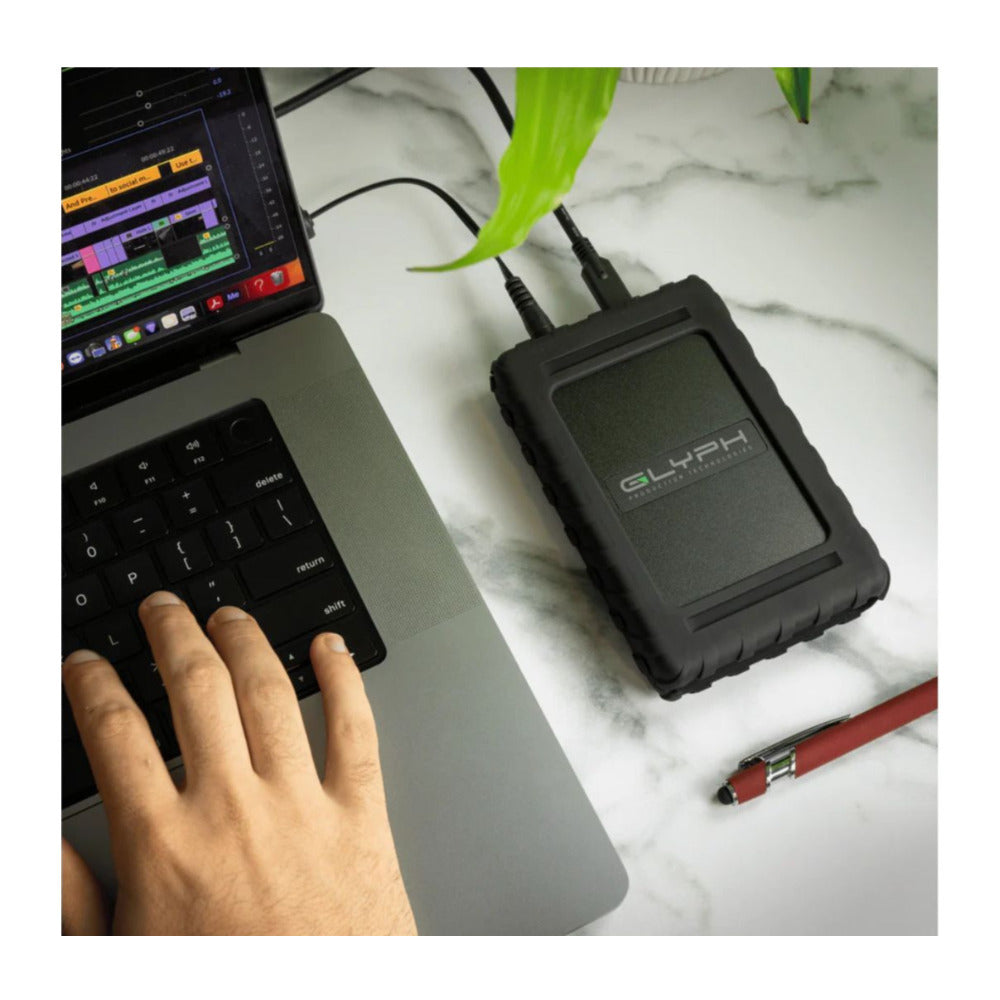 Glyph Blackbox Plus U.2 Enterprise Class NVMe 1050 MBPS External SSD with Aluminum Shell (15.3 TB)