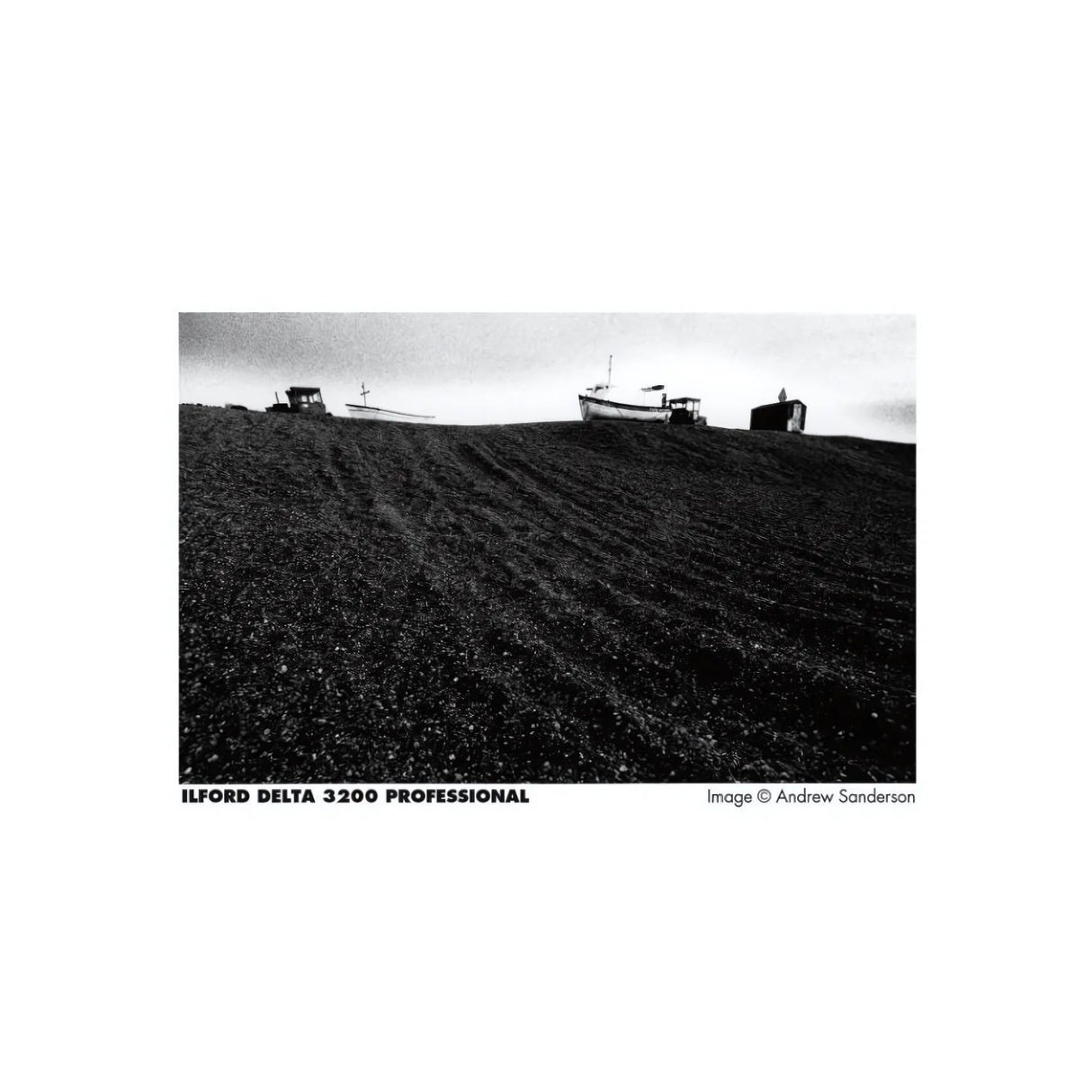 Ilford Delta 3200 Professional Black and White Print Film 35 mm, 36 Exposures (Pack of 10)