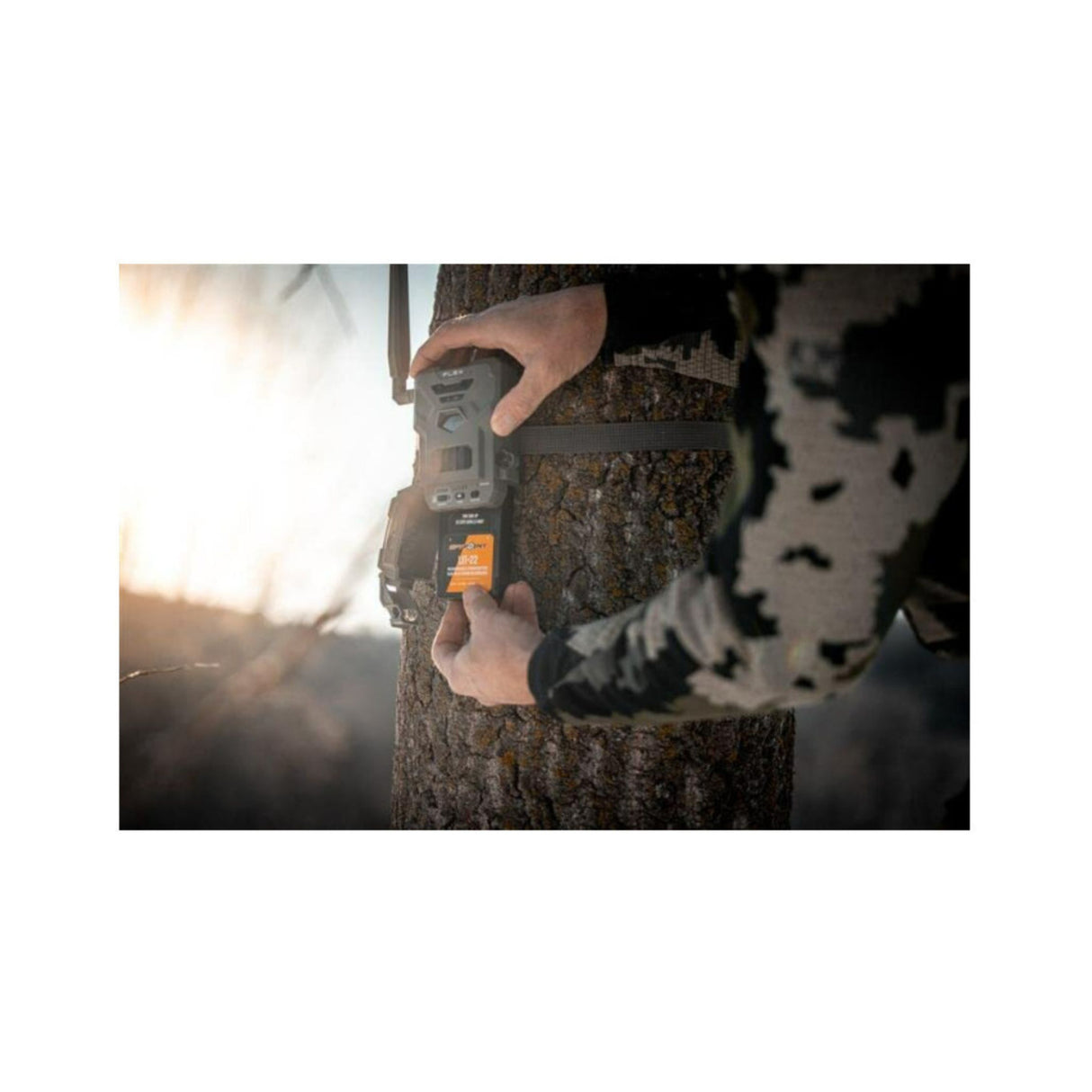 Spypoint Flex-S-Dark Solar Cellular Trail Camera with Mount Arm, Battery, 32GB SD Card & Card Reader