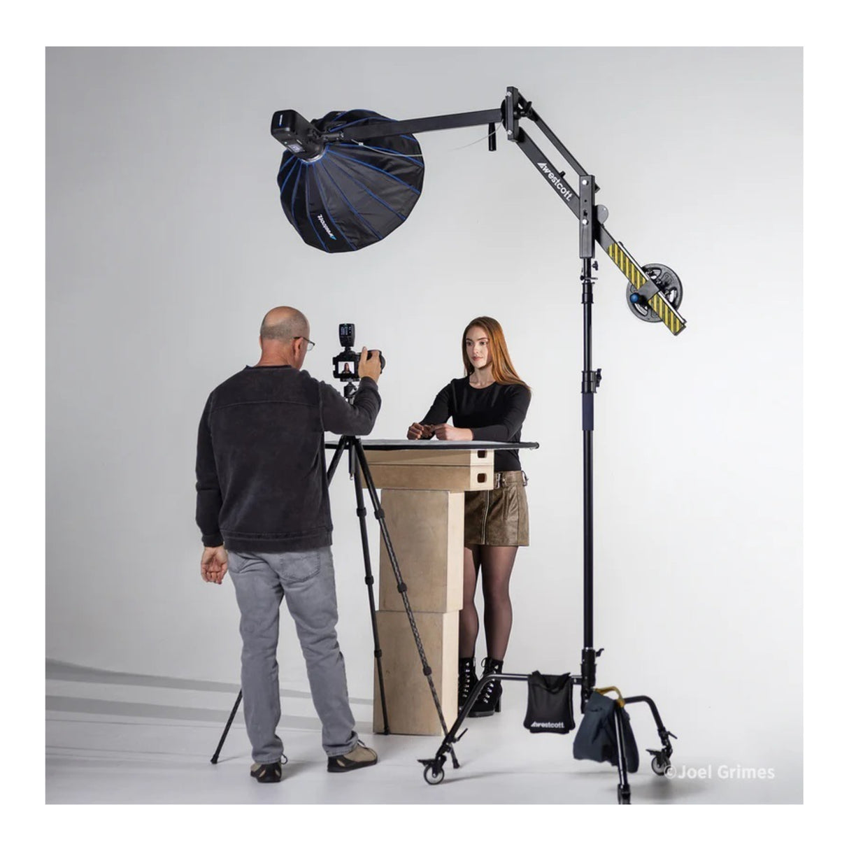 Westcott Easy Boom Heavy Duty 28-inch Extension Arm with 360-degree Rotation