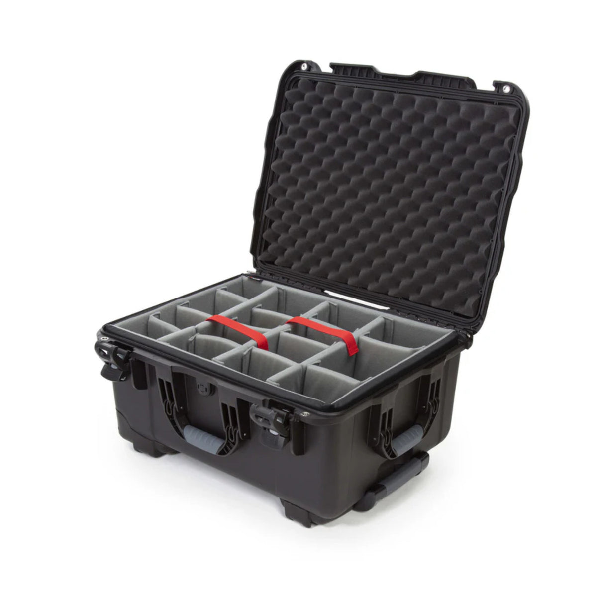 Nanuk 950 Wheeled Hard Case with Padded Divider and Handle (51.9 L, Black) (Open Box)