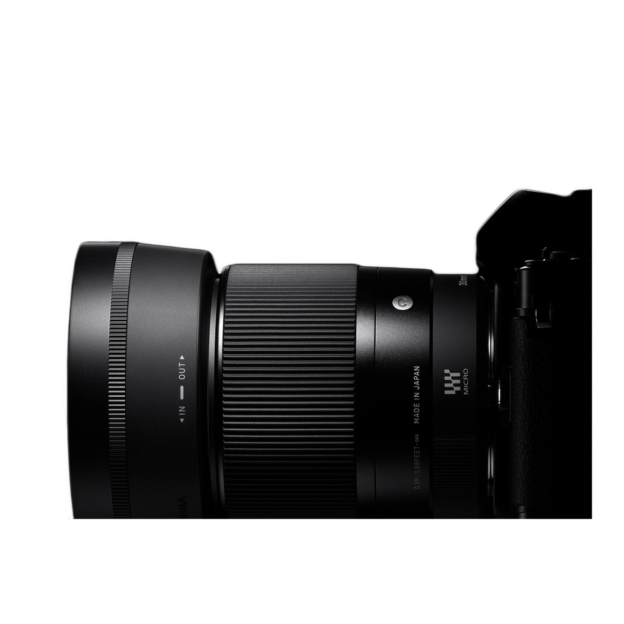 Sigma 30mm f/1.4 Contemporary DC DN Prime Lens (Sony E-Mount) Bundle