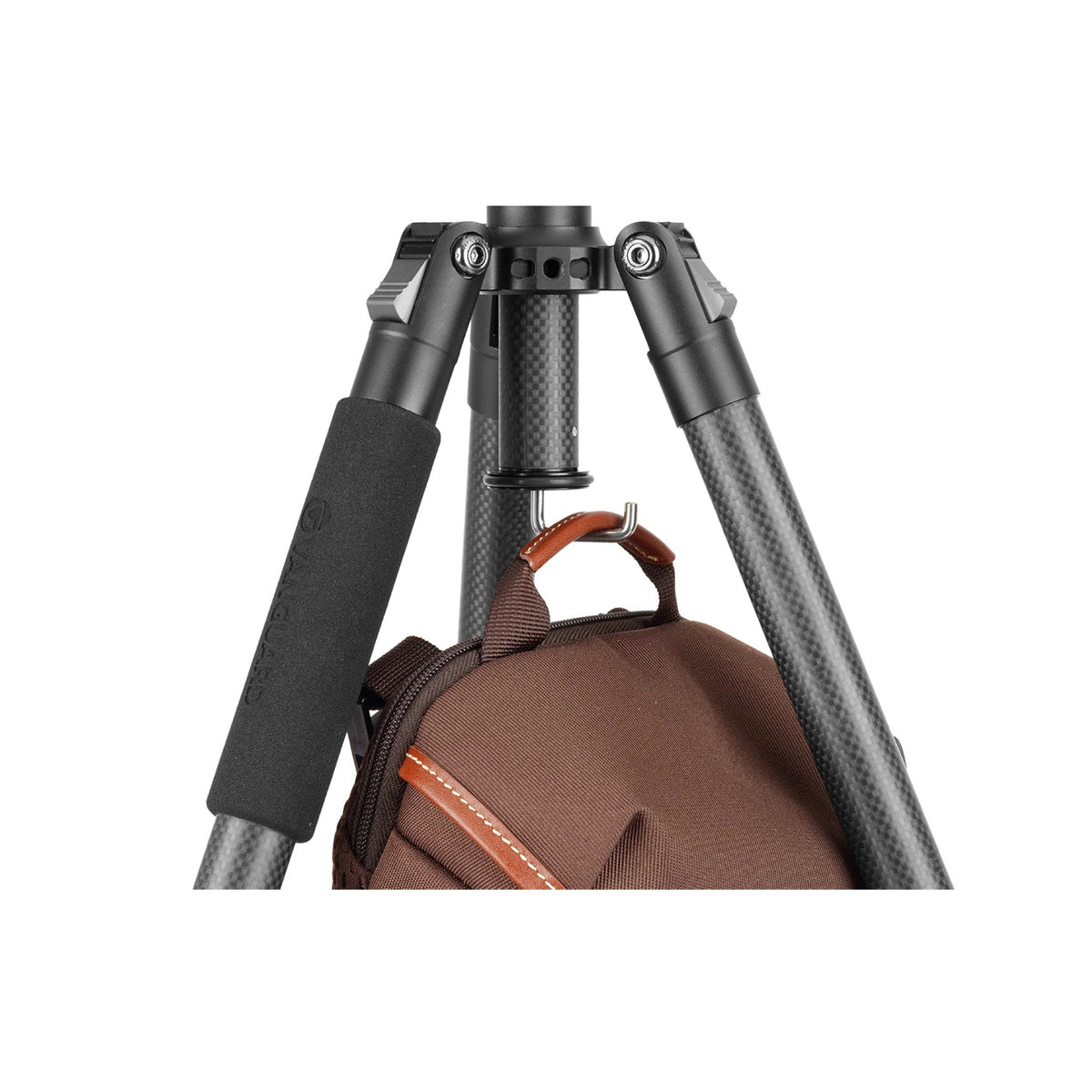 Vanguard VestaGO 204CB Ultra Lightweight Carbon Fiber Travel Tripod with VEO BH-45 Ball Head (Black)