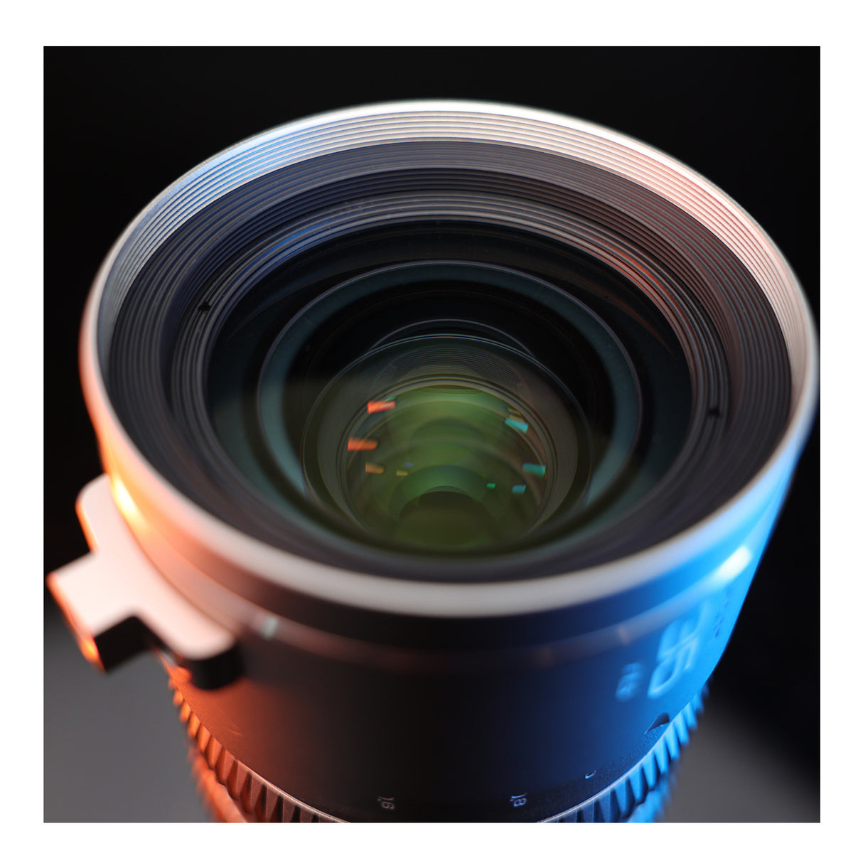 CHIOPT AURA 35mm T1.5 Cinema Lens (Canon RF) Full-Frame with Superfast Aperture and Low Distortion