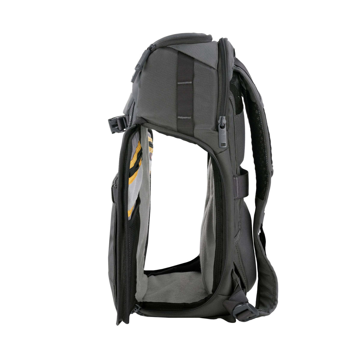 Vanguard VEO ADAPTOR S46 BK Camera Backpack - Weather-Resistant with Rain Cover (Black)