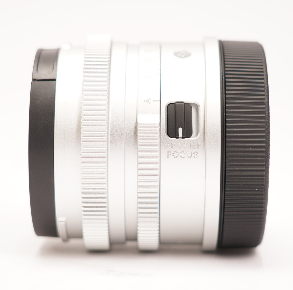 Sigma 45mm F2.8 DG Full Frame Silver Contemporary Lens for L Mount (Open Box)