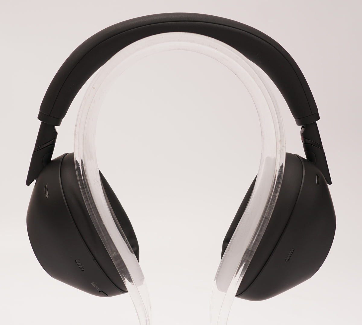 Sony WH-1000XM6 Wireless Noise-Canceling Headphones with QN3 Processor (Black) (Used)