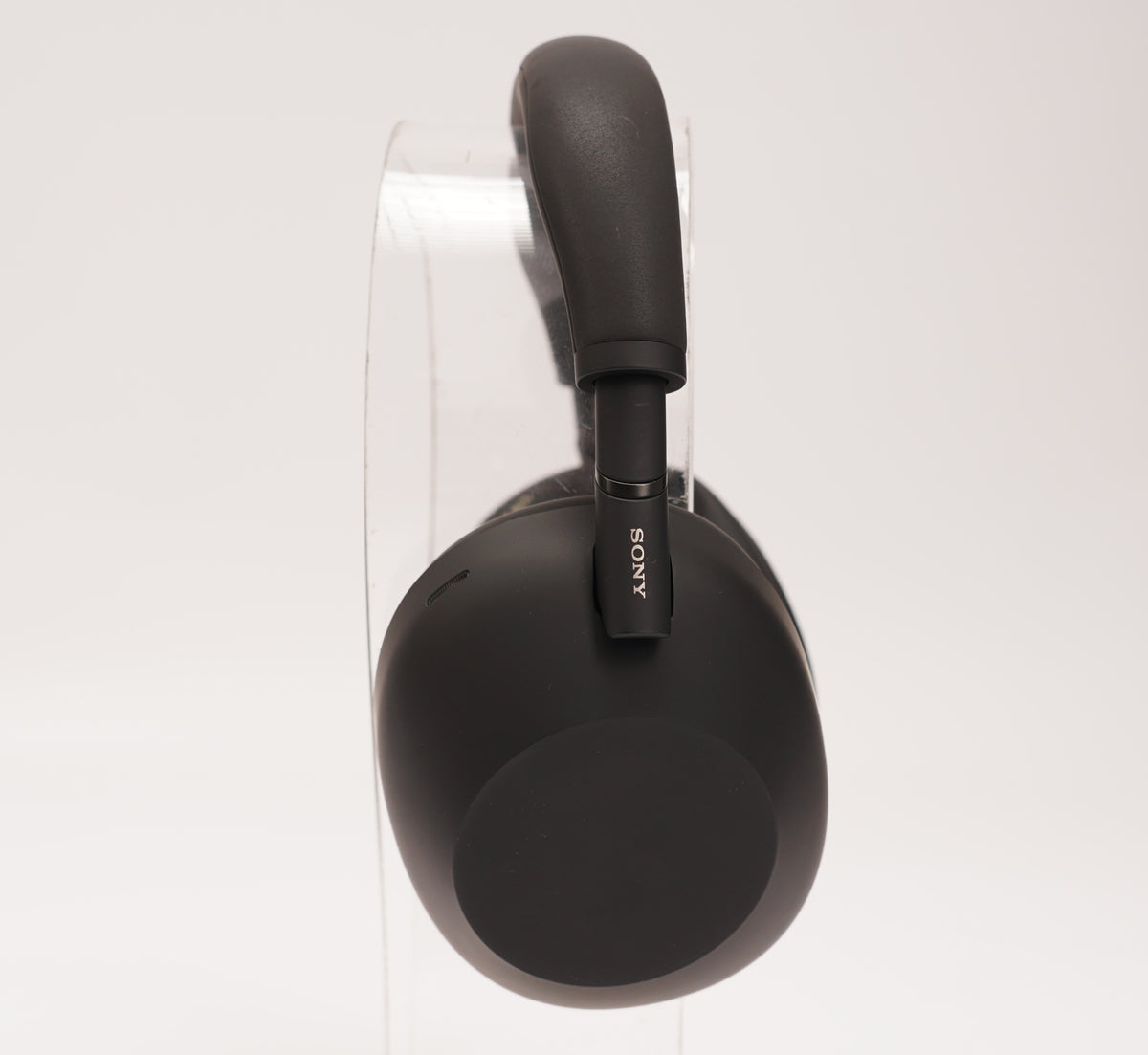 Sony WH-1000XM6 Wireless Noise-Canceling Headphones with QN3 Processor (Black) (Used)