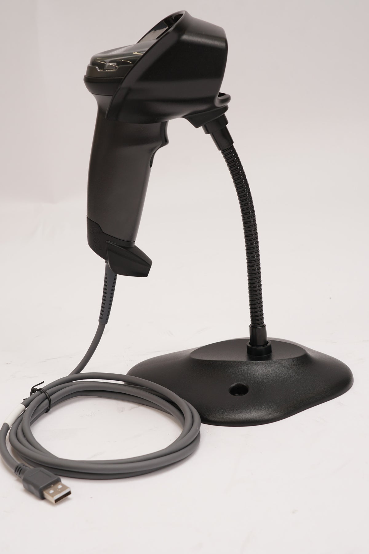 ZEBRA DS4608-SR7U2100SGW 1D/2D Barcode Scanner with 800 MHz Microprocessor (Used)