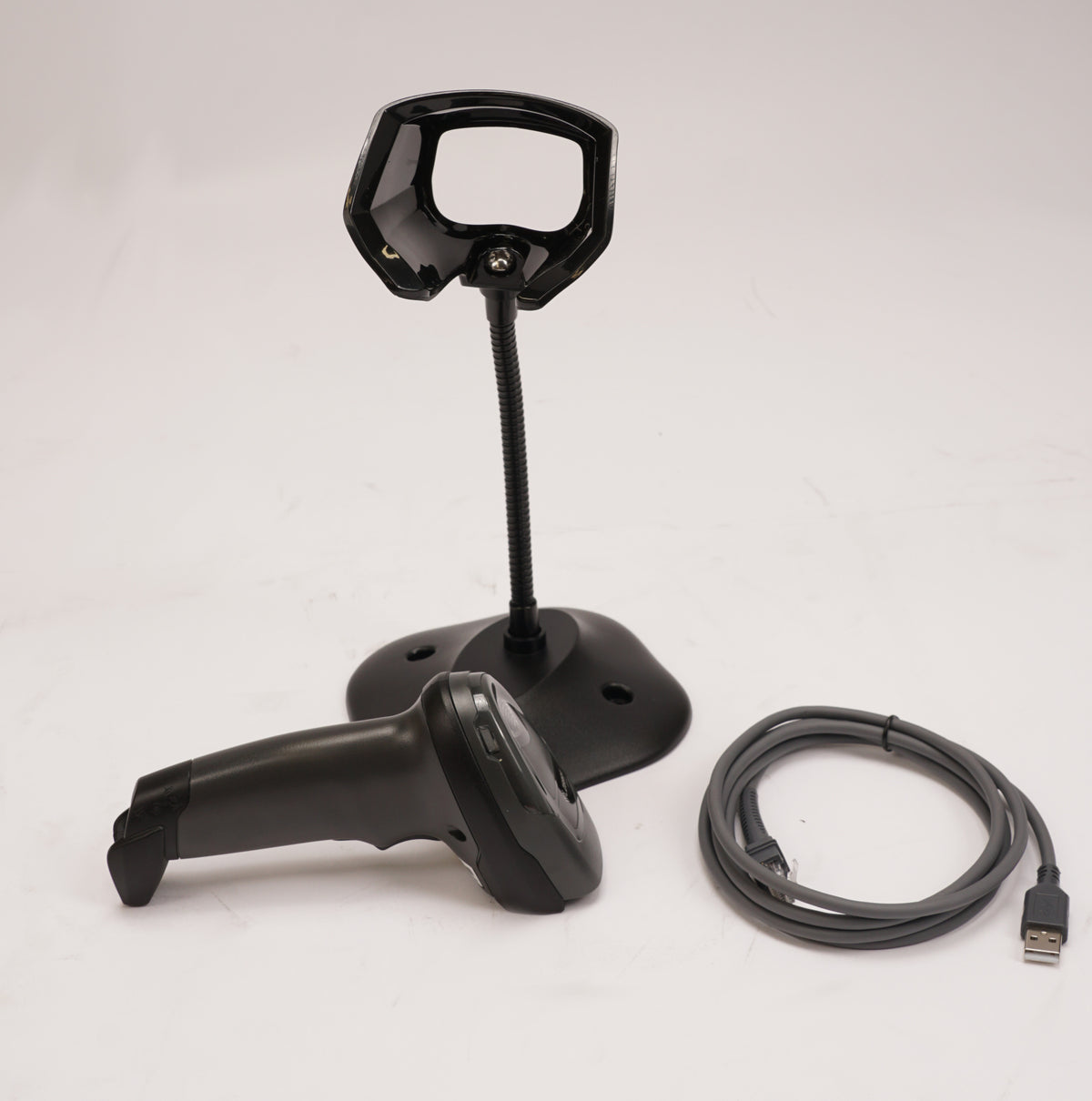 ZEBRA DS4608-SR7U2100SGW 1D/2D Barcode Scanner with 800 MHz Microprocessor (Used)