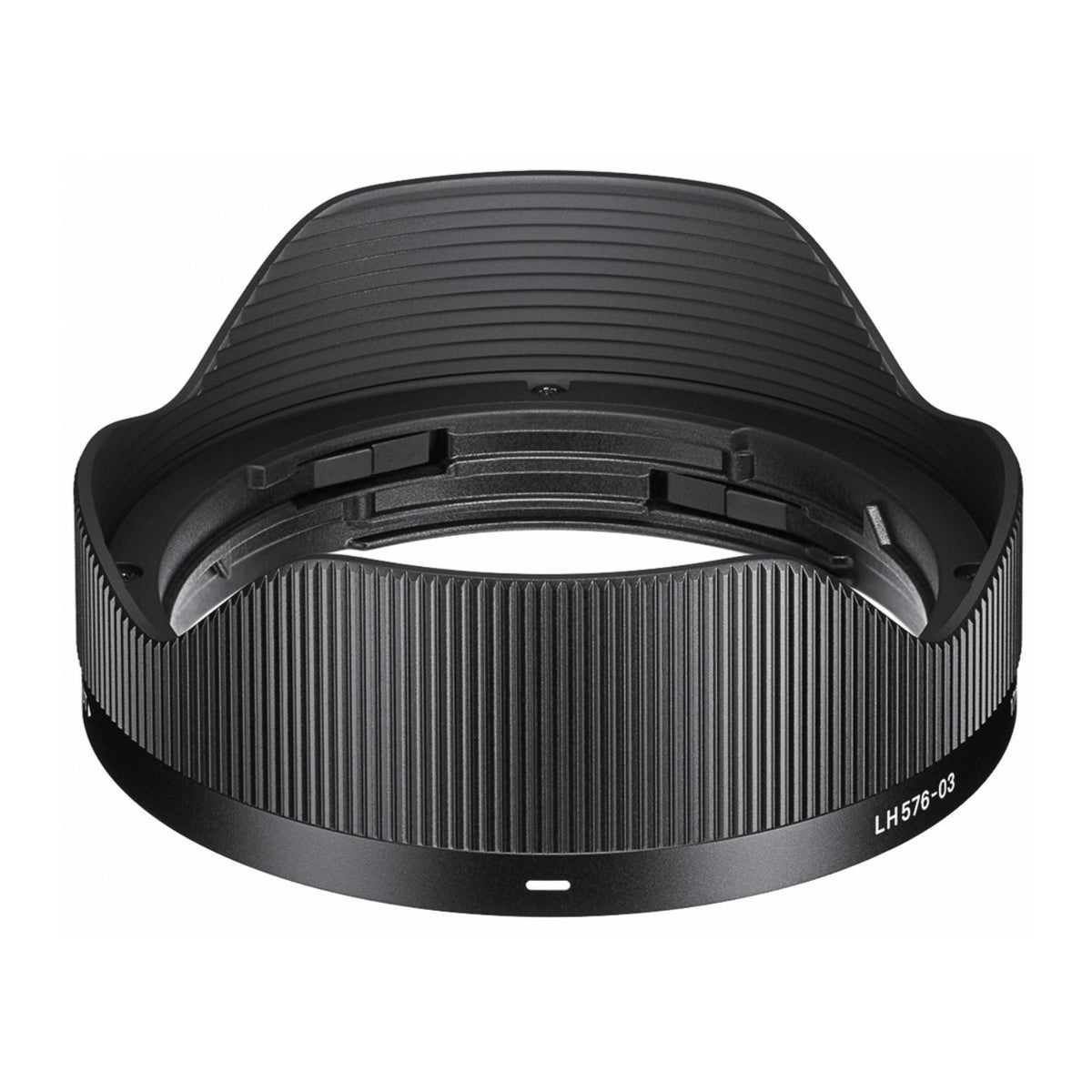 Sigma 17mm F4 DG DN Contemporary Ultra Wide Angle Lens (Sony E-Mount) Bundle