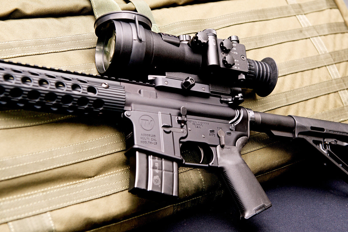 Luna Optics Gen-III Special Purpose Riflescope 4x White Phosphor Mil-Spec Tube