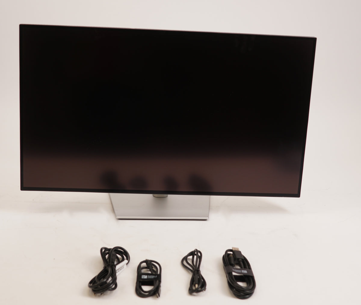 Dell UltraSharp 32 4K Thunderbolt Hub Monitor - U3225QE (Used)