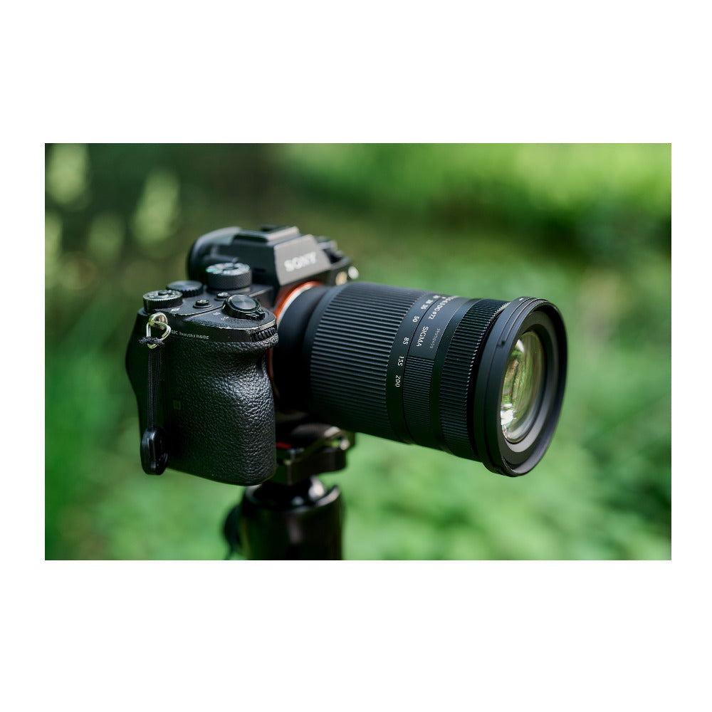 Sigma 20-200mm F3.5-6.3 DG Contemporary Lens (Sony E Mount)