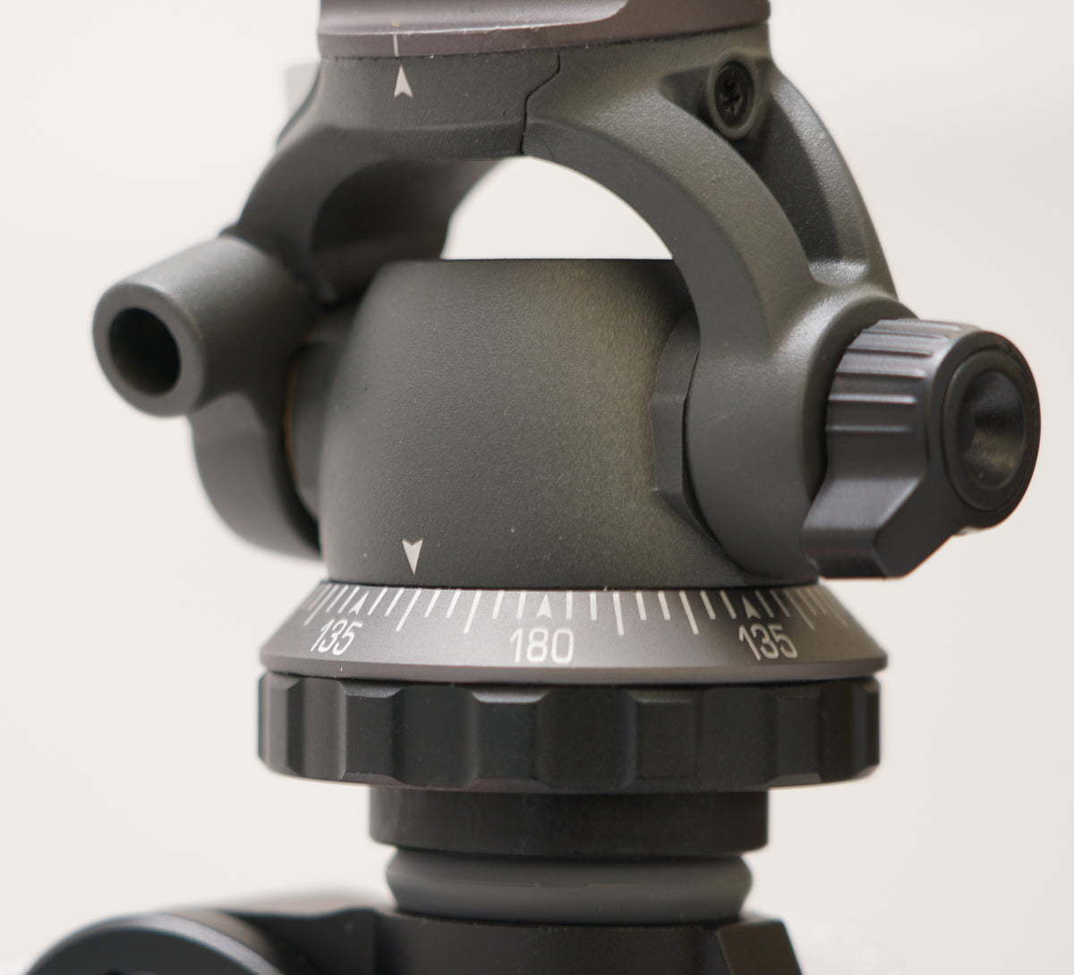 Vanguard Carbon Fiber Tripod with VEO 2 PH-38 Panhead, QS-65 (Used)