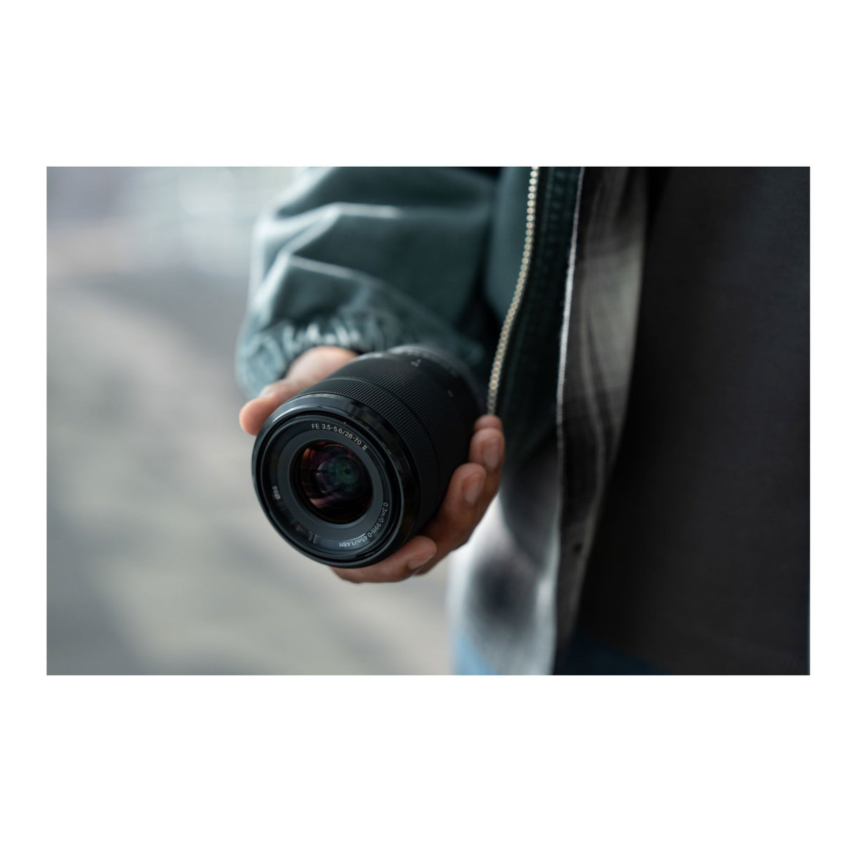 Sony FE 28-70mm f/3.5-5.6 OSS II Lens (Sony E-Mount)