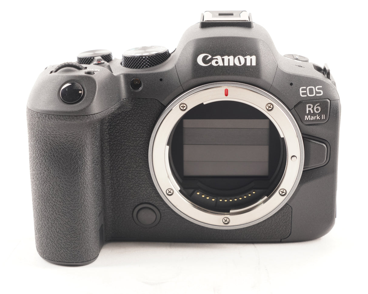 Canon EOS R6 Mark II Mirrorless Camera Kit (RF 24–105mm IS STM) (Used)