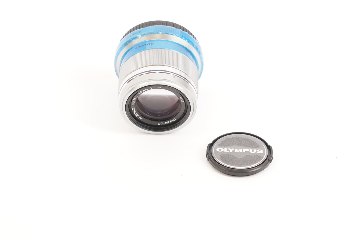 Olympus M. Zuiko Digital 45mm f/1.8 Lens (Four Thirds System, Silver) (Used)