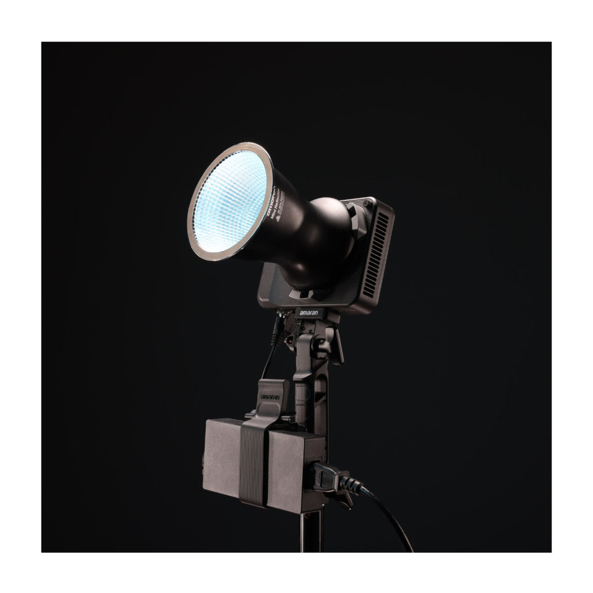 Amaran Ray 120c RGB LED Video Light (US) Bundle with Soft Light Modifier