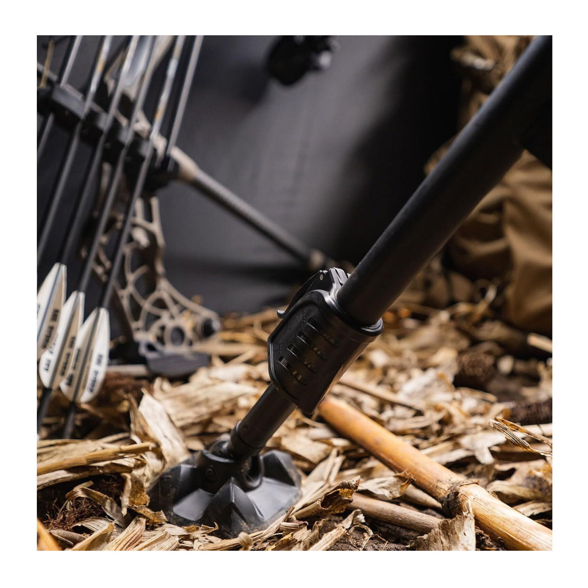 MUDDY Outdoors Swivel Ground Seat with Adjustable Legs 360 Degree Hunting Chair