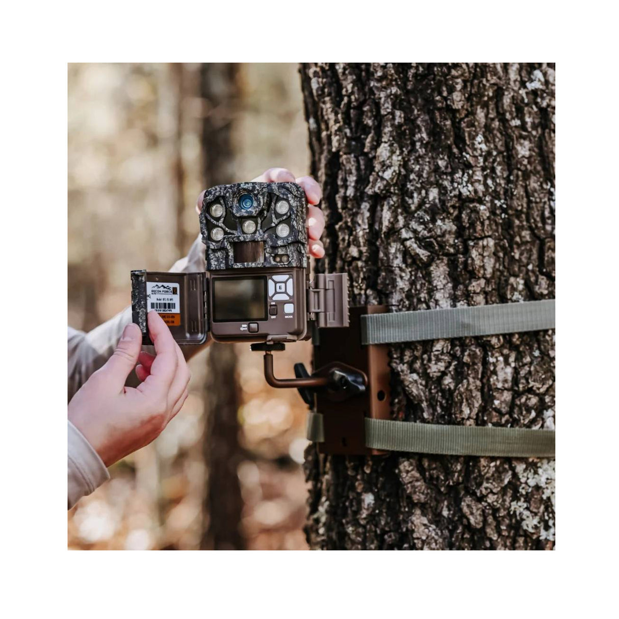 Browning Recon Force Elite Ultra Non-Cellular Trail Camera (6 Pack) Bundle