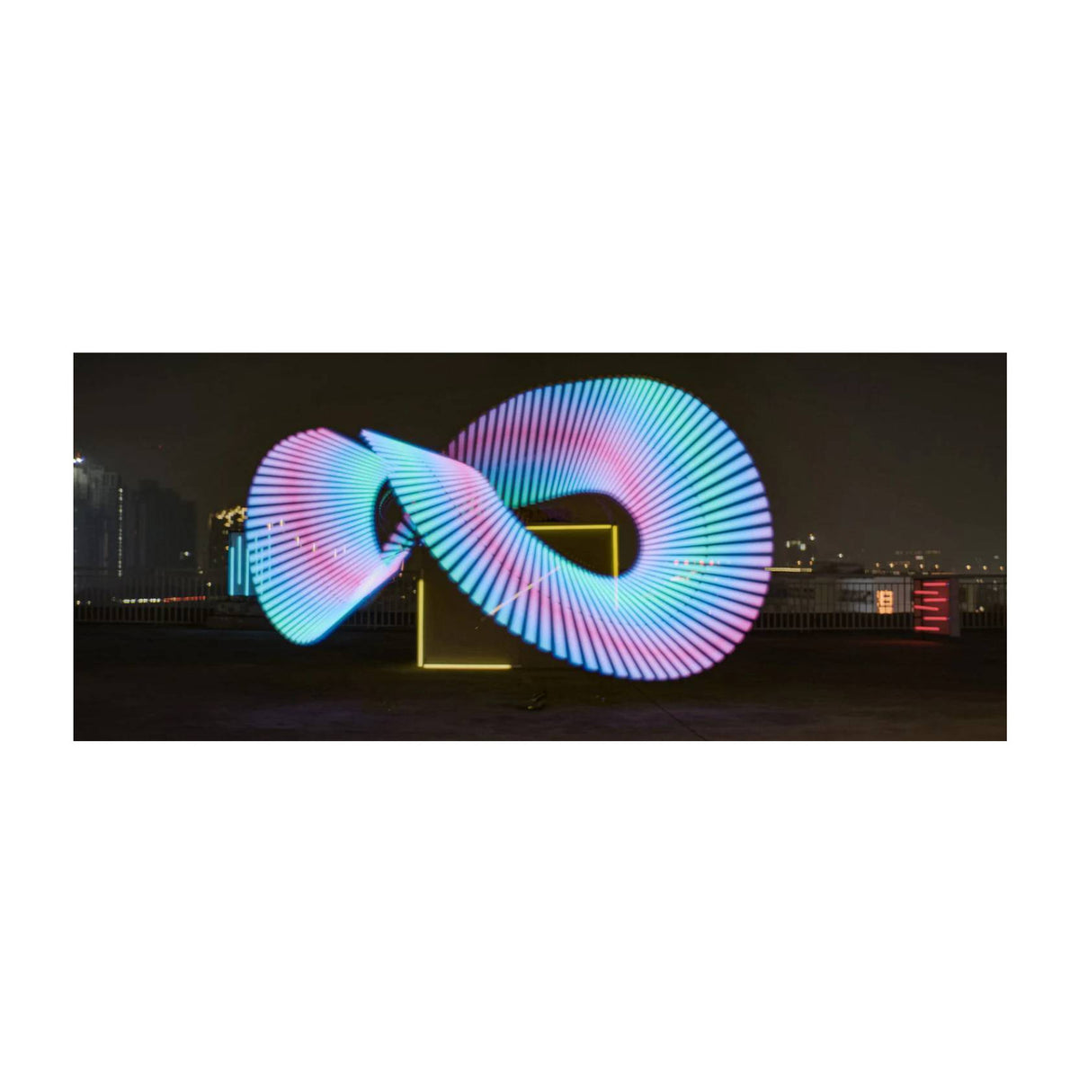 Nanlite PavoTube T8-7X RGBWW LED Pixel Tube 4-Light Kit (Open Box)