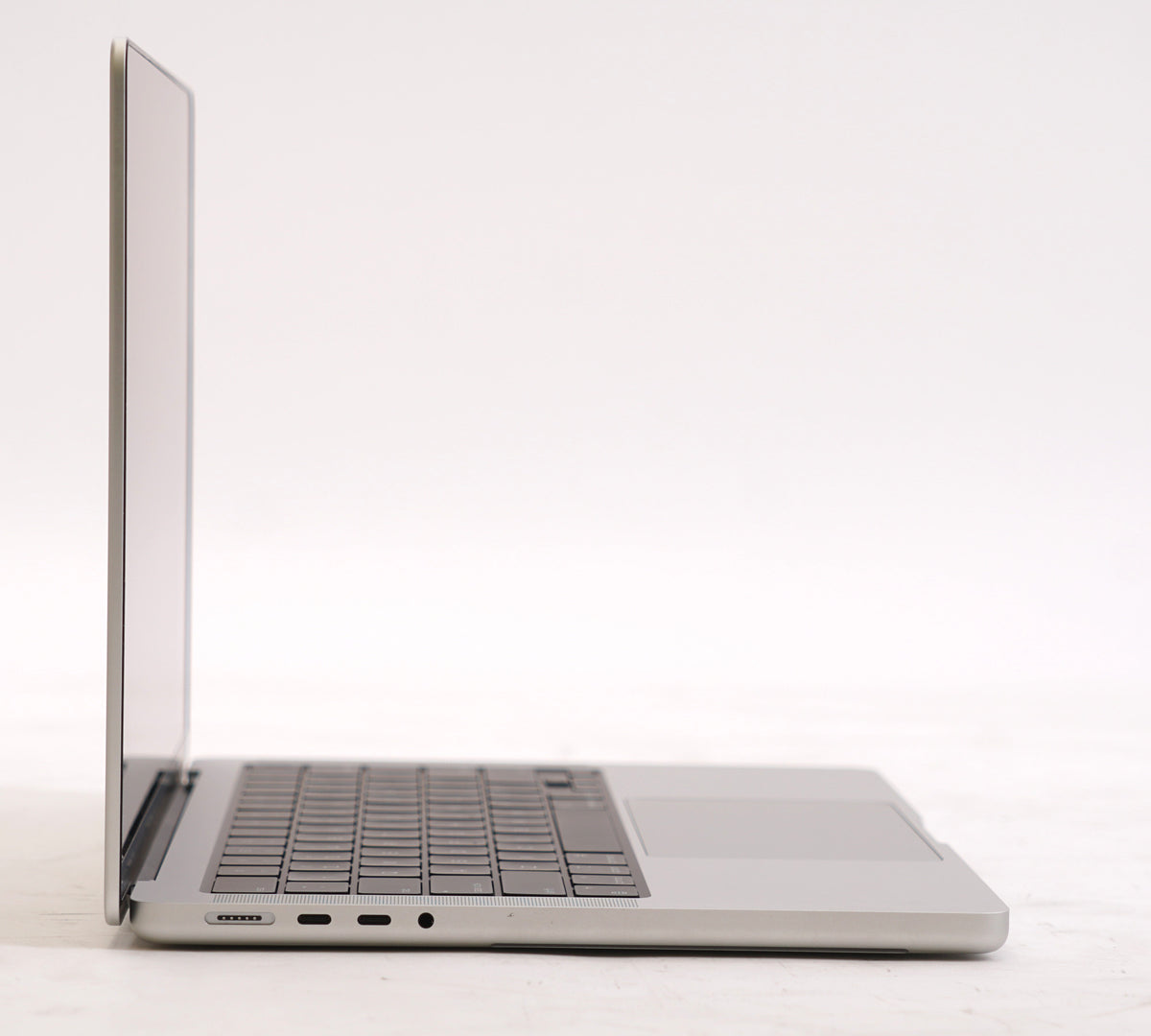 Apple MacBook Pro with Apple M1 Pro chip (14 inch, 16GB RAM, 512GB SSD, Silver) (Used)